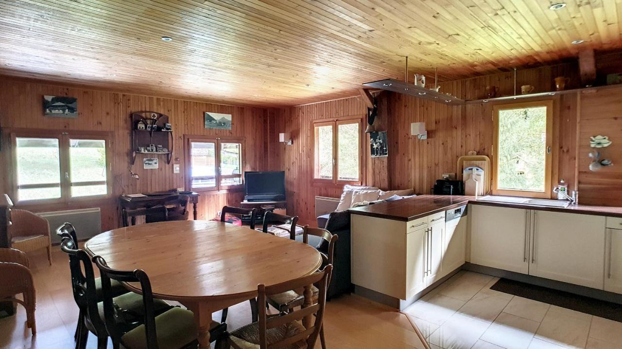 Appartement-3-Chambres-8-Couchages-Wifi-Montriond-Chebourins エクステリア 写真